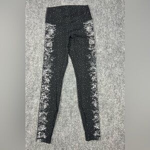 Lululemon Wunder Under High Rise Leggings Size 6 Black with white floral design